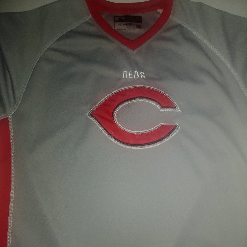 True fan official licensed Cincinnati Reds